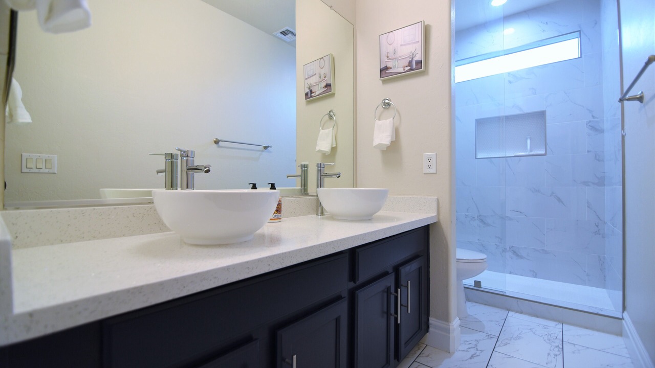 Photo of Bathroom in Rovey Farm Estates