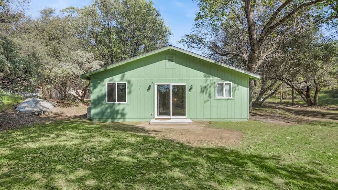 Photo of Outdoor in Oakhurst