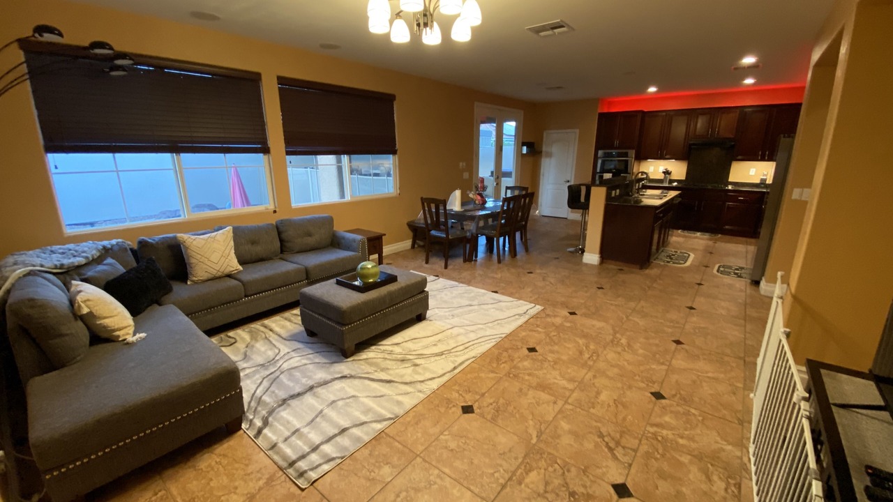 Photo of Livingroom in Paradise Hills
