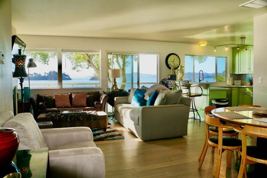 Photo of Livingroom in San Rafael