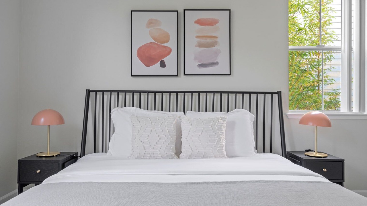 Photo of Bedroom in Central San Mateo
