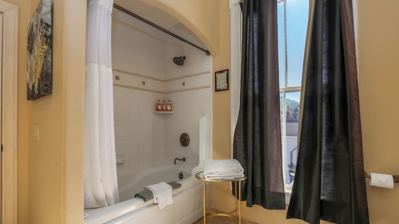 Photo of Bathroom in Salinas