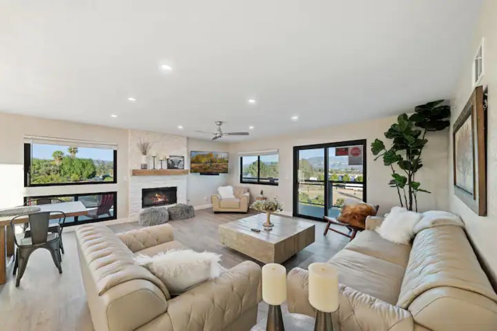Photo of Livingroom in Temecula