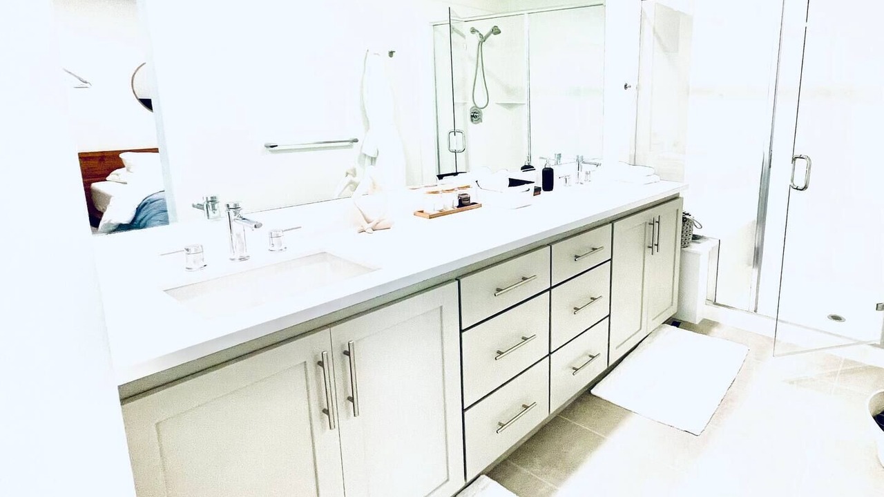 Photo of Bathroom in Newark