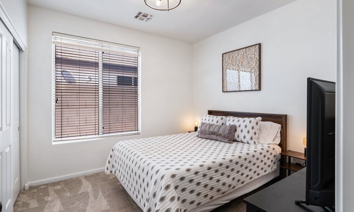 Photo of Bedroom in Cooper Commons
