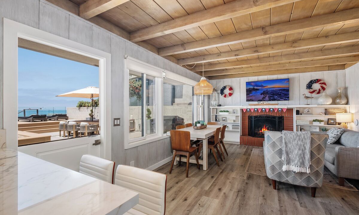 Photo of Livingroom in Capistrano Beach