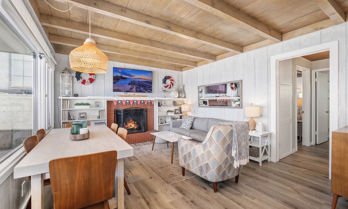 Photo of Livingroom in Capistrano Beach