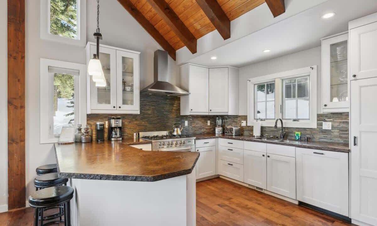 Photo of Kitchen in Kingswood Estates
