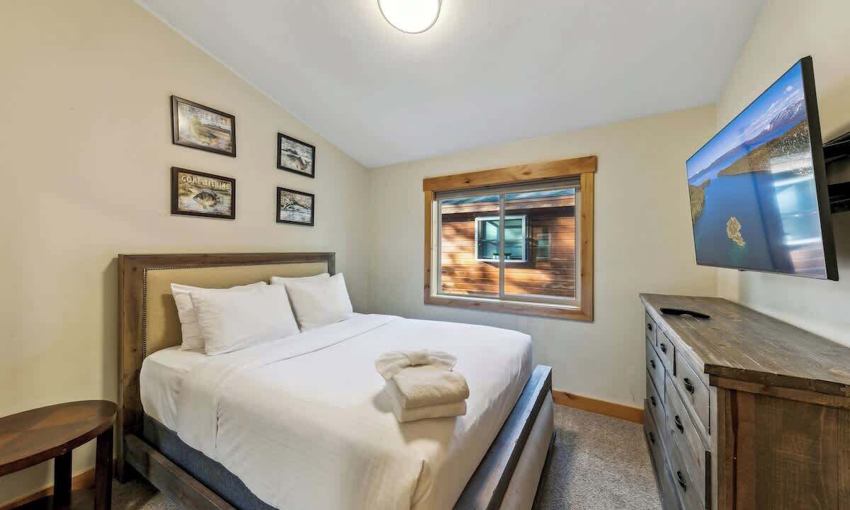 Photo of Bedroom in Tahoe Paradise