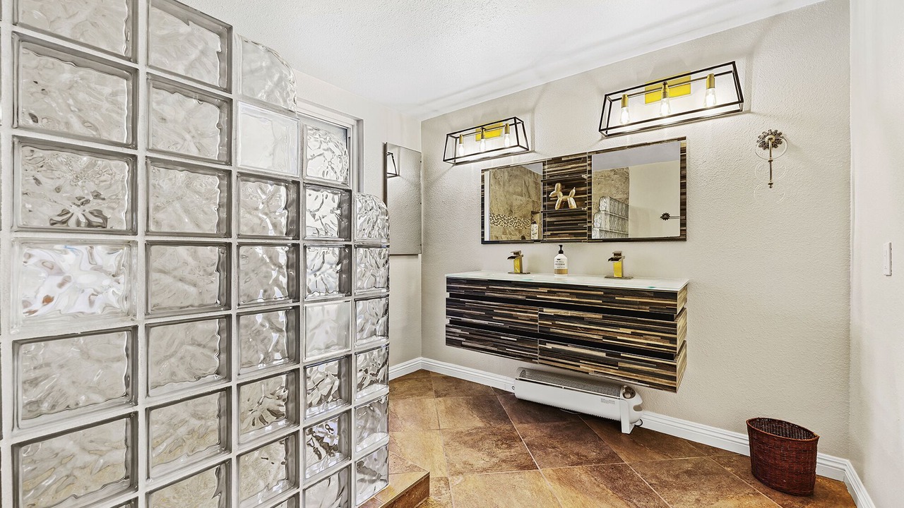 Photo of Bathroom in Monterey Park