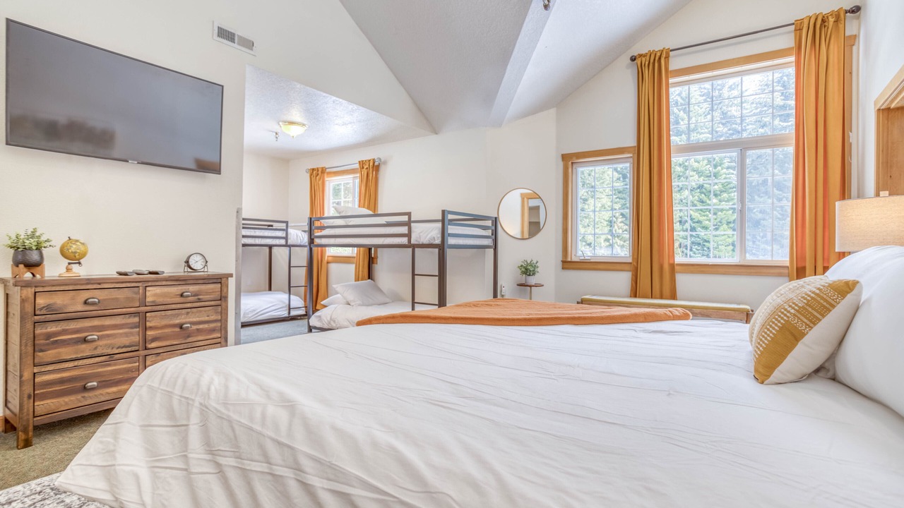 Photo of Bedroom in Government Camp