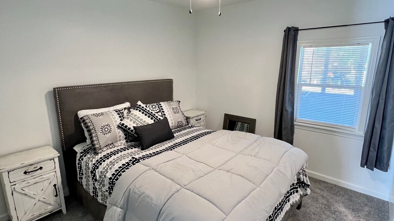 Photo of Bedroom in Yreka