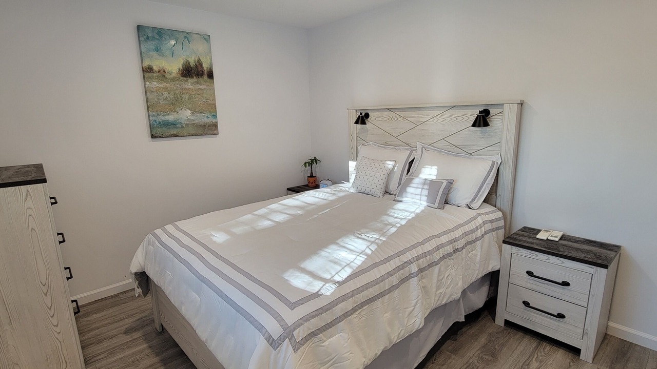 Photo of Bedroom in Clearlake