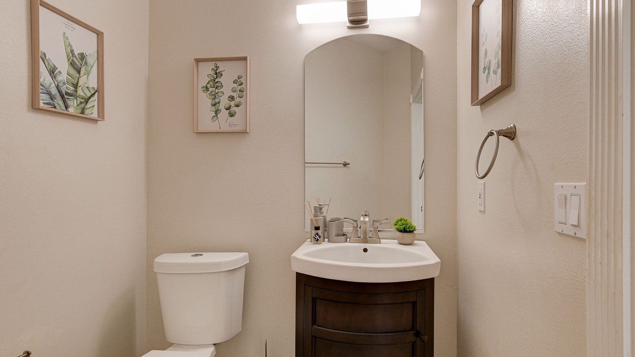 Photo of Bathroom in Southfork