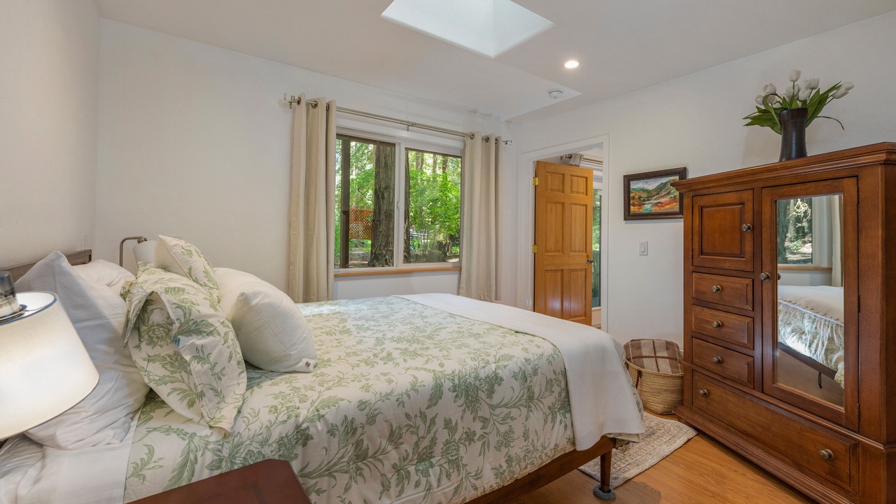 Photo of Bedroom in Occidental