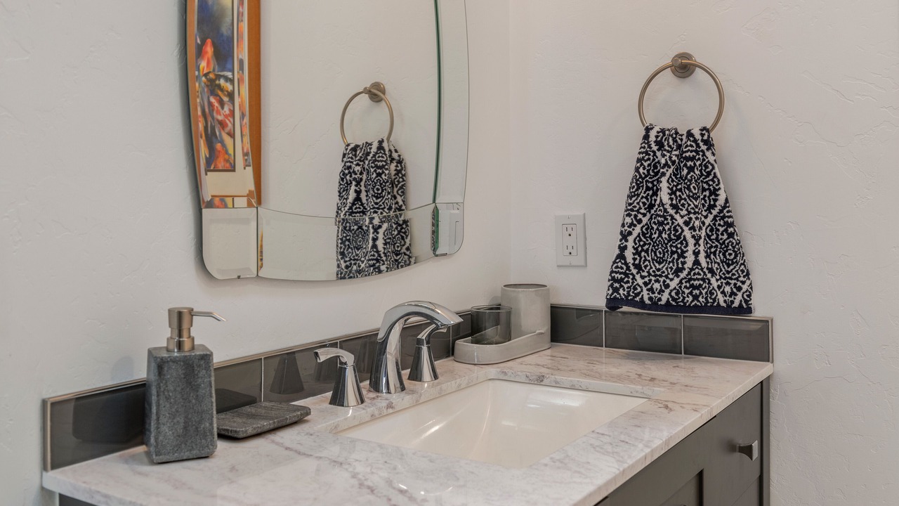 Photo of Bathroom in Occidental