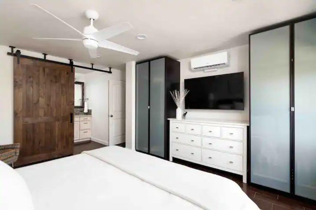 Photo of Bedroom in Leucadia