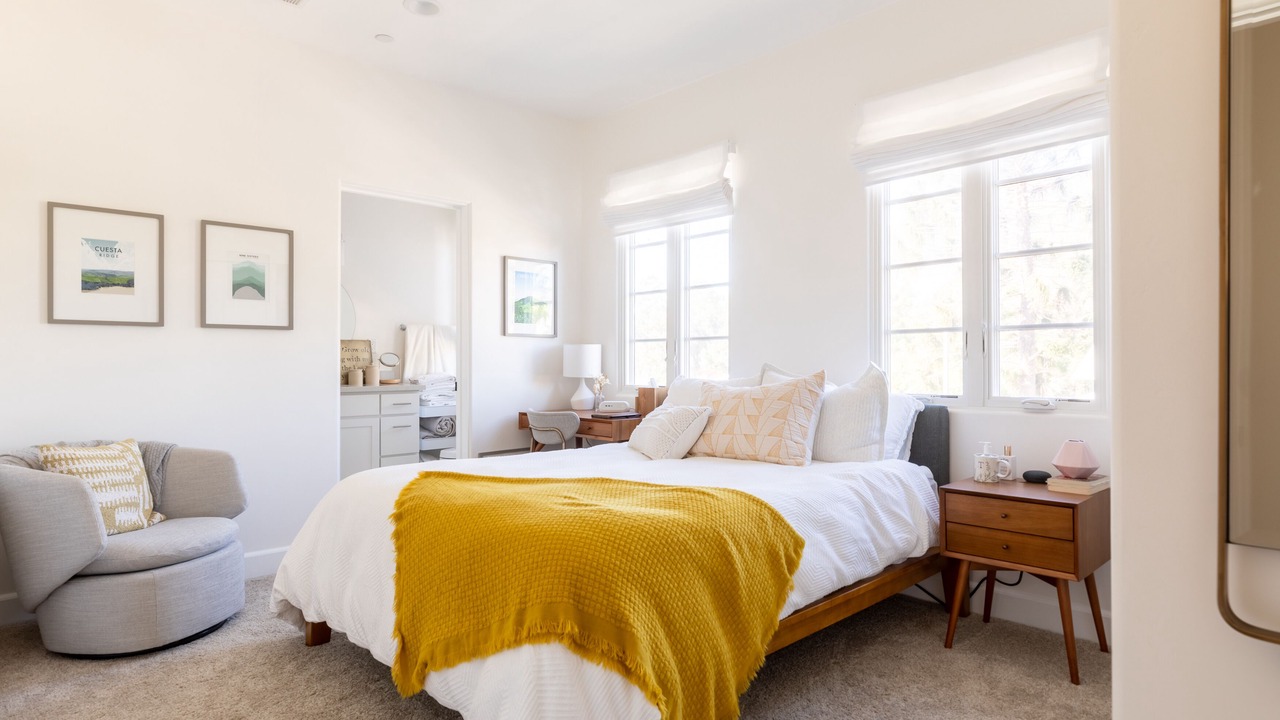 Photo of Bedroom in Downtown