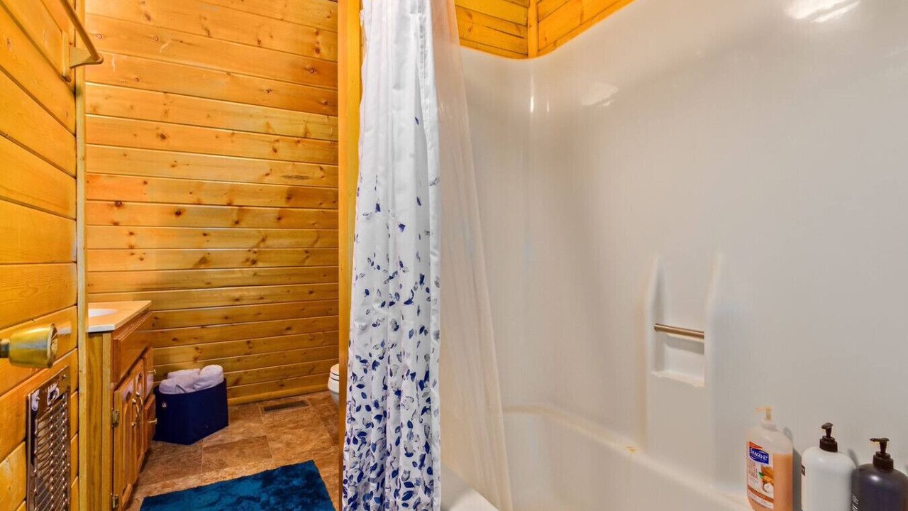 Photo of Bathroom in Munds Park