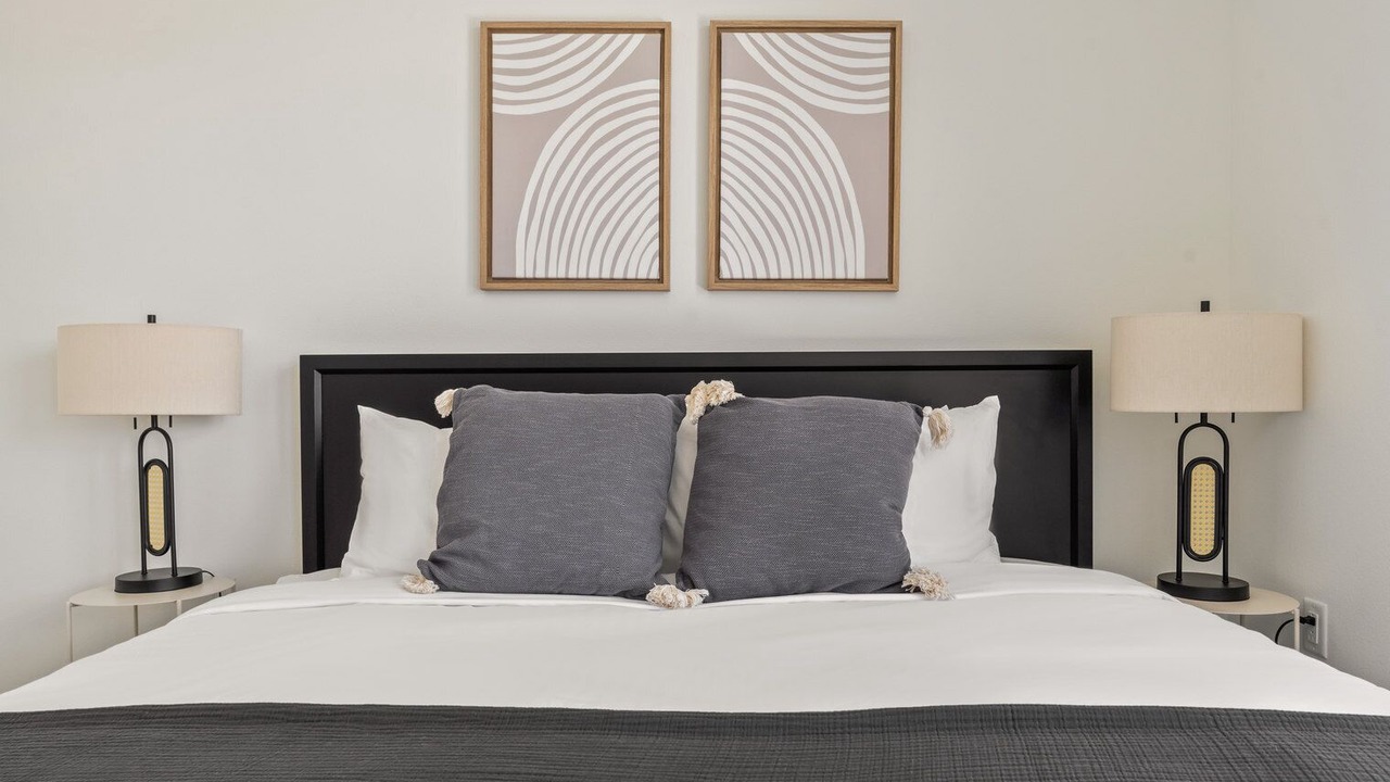 Photo of Bedroom in Emeryville