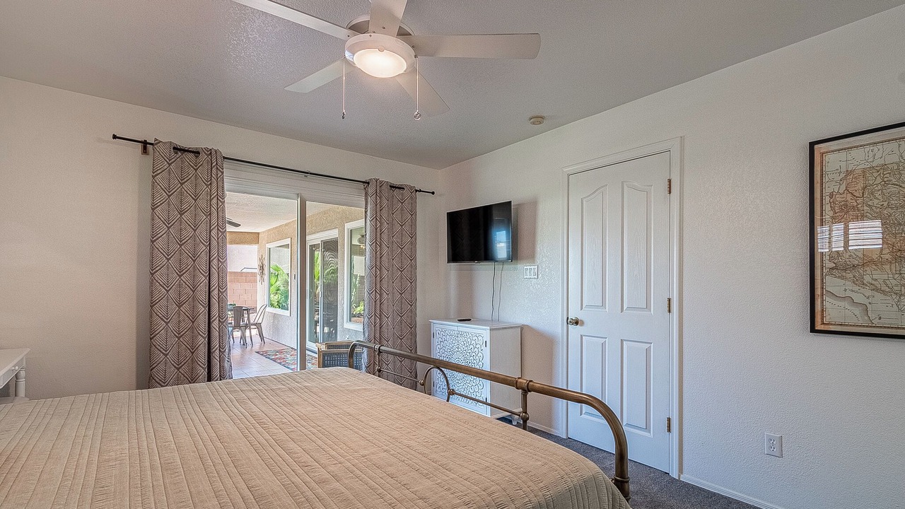 Photo of Bedroom in Desert Foothills