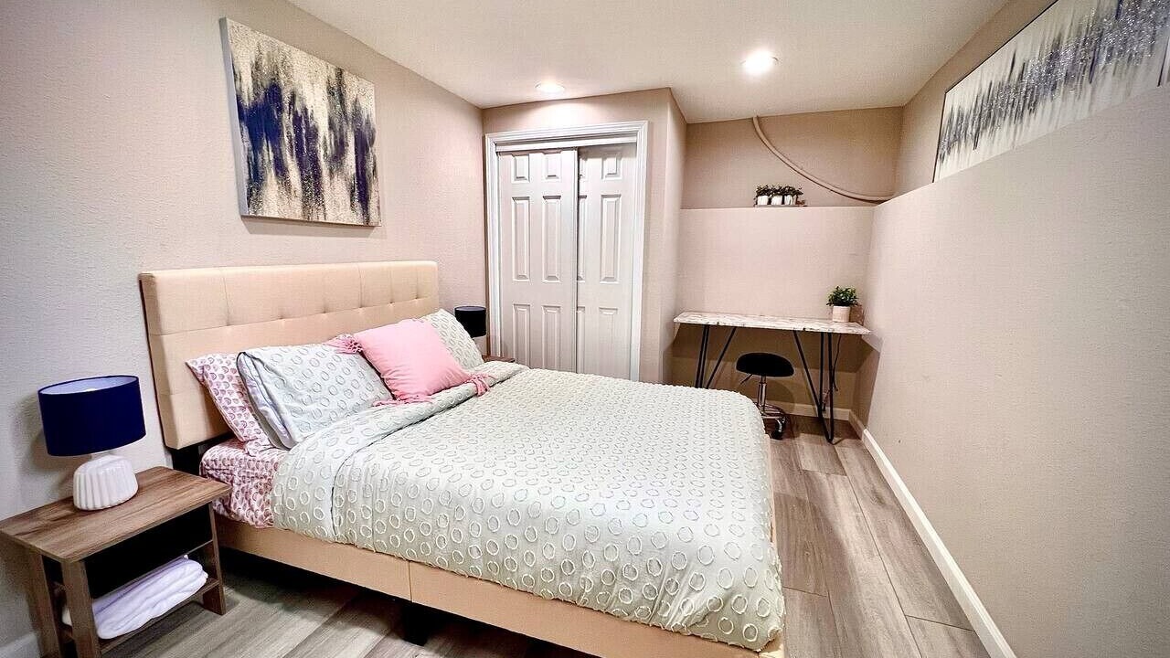 Photo of Bedroom in Willow Glen