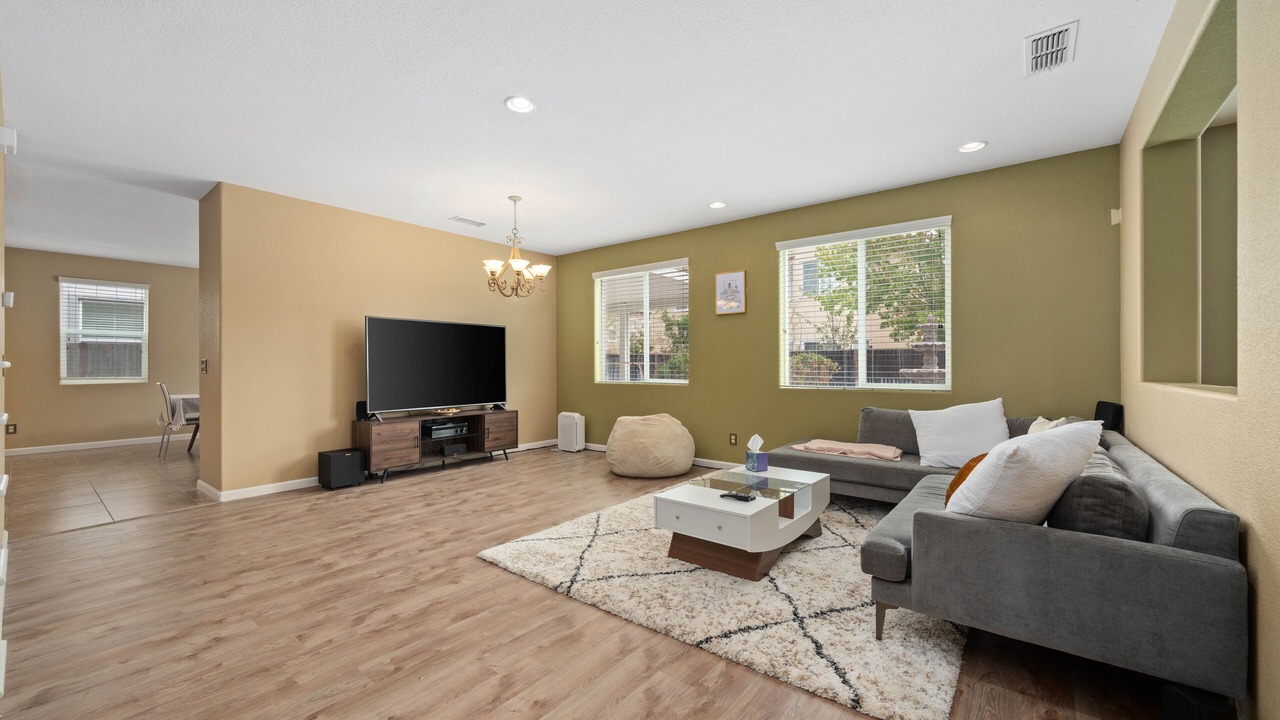 Photo of Livingroom in Elk Grove