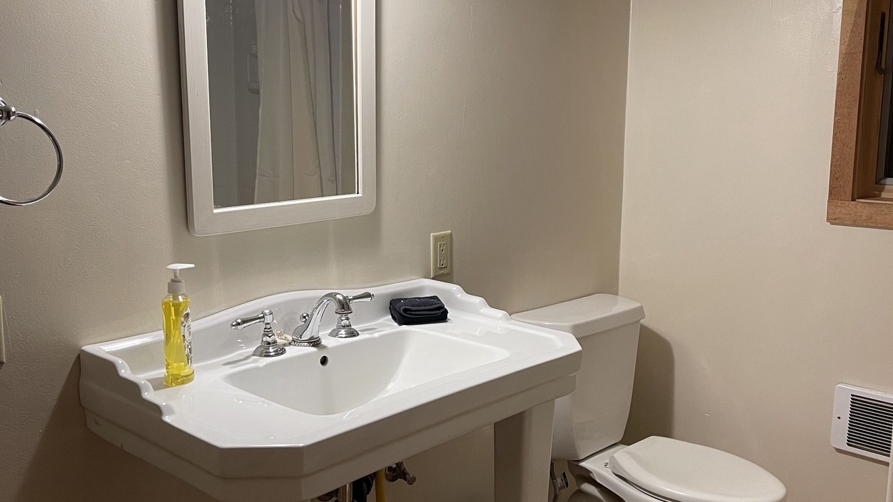 Photo of Bathroom in Blairsden-Graeagle