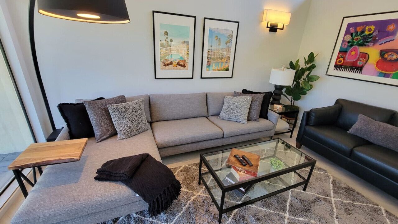Photo of Livingroom in Palm Desert