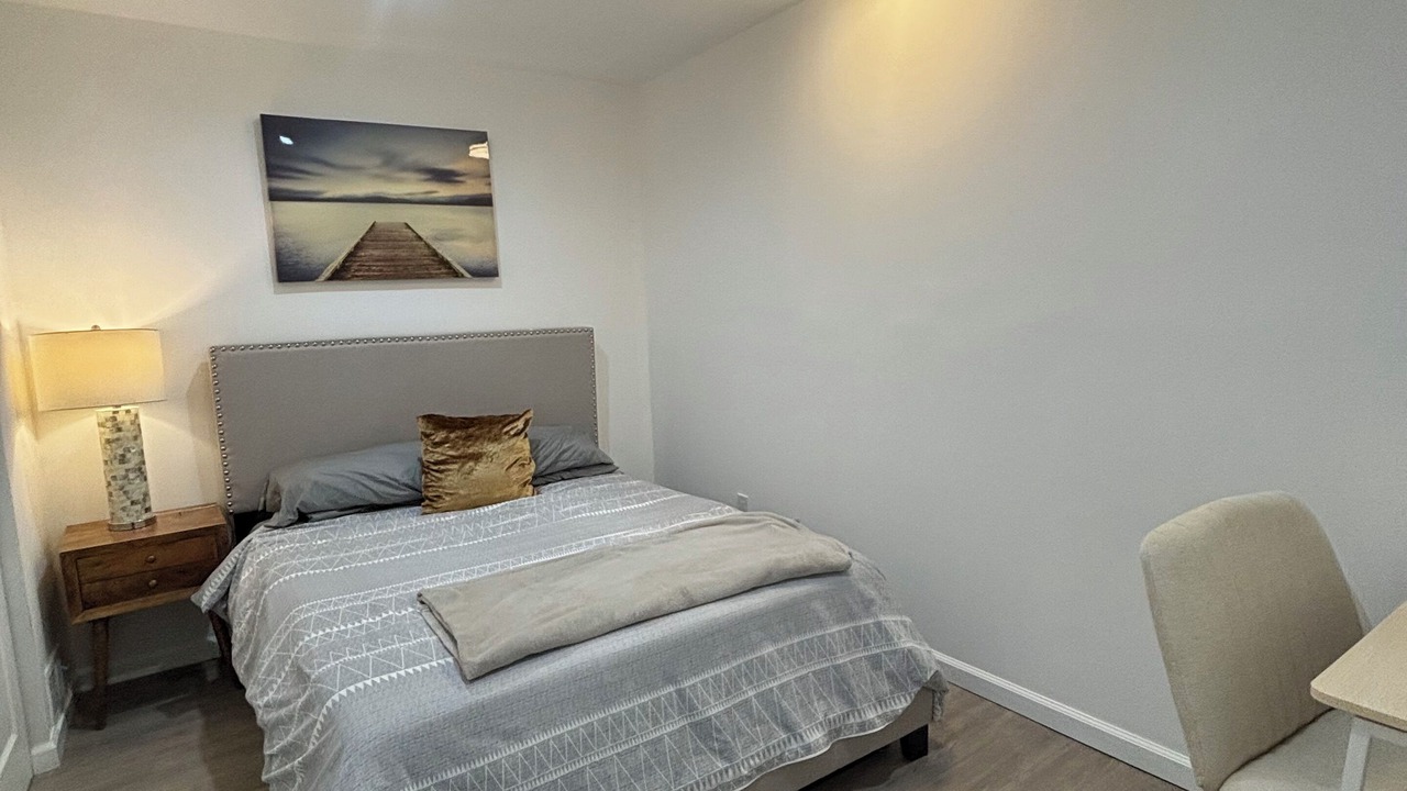 Photo of Bedroom in Harbor