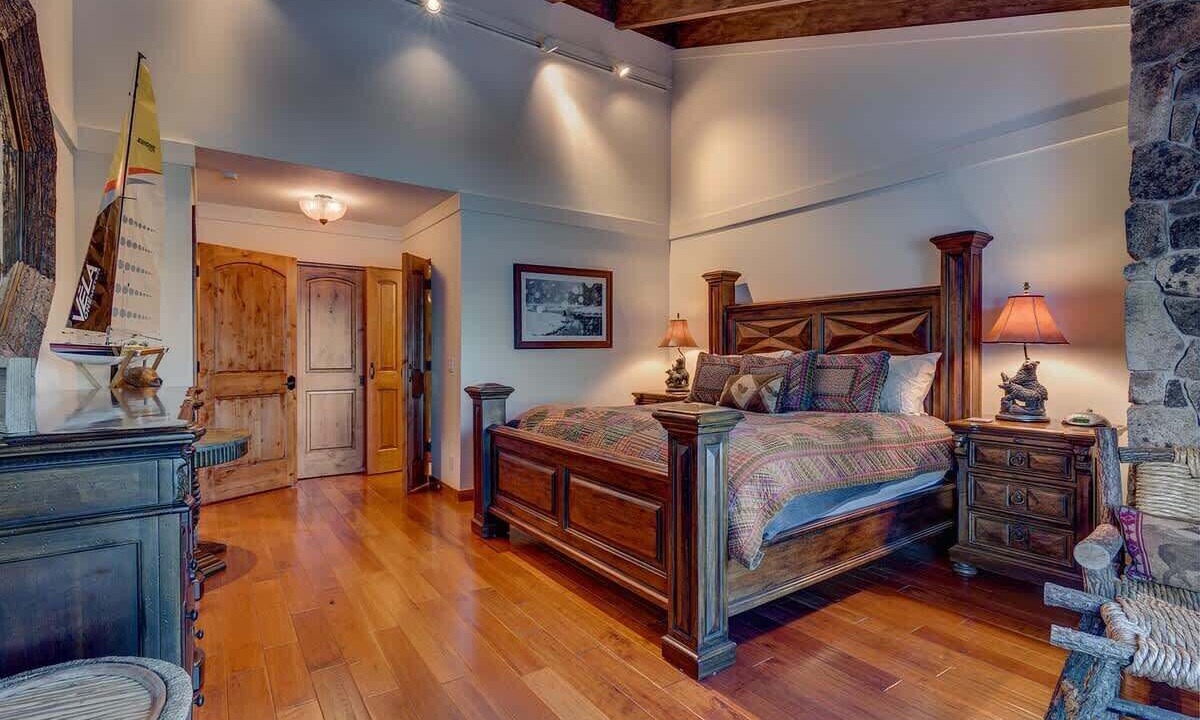 Photo of Bedroom in Dollar Point