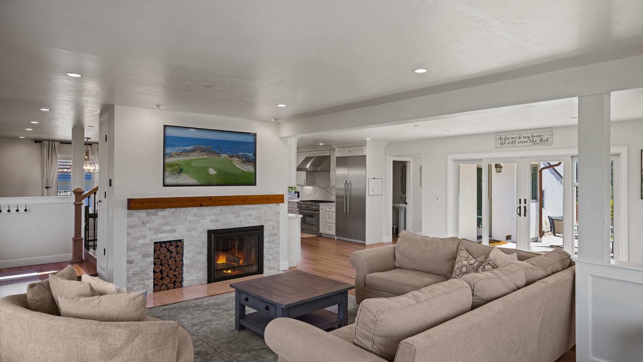 Photo of Livingroom in Northeast Carmel