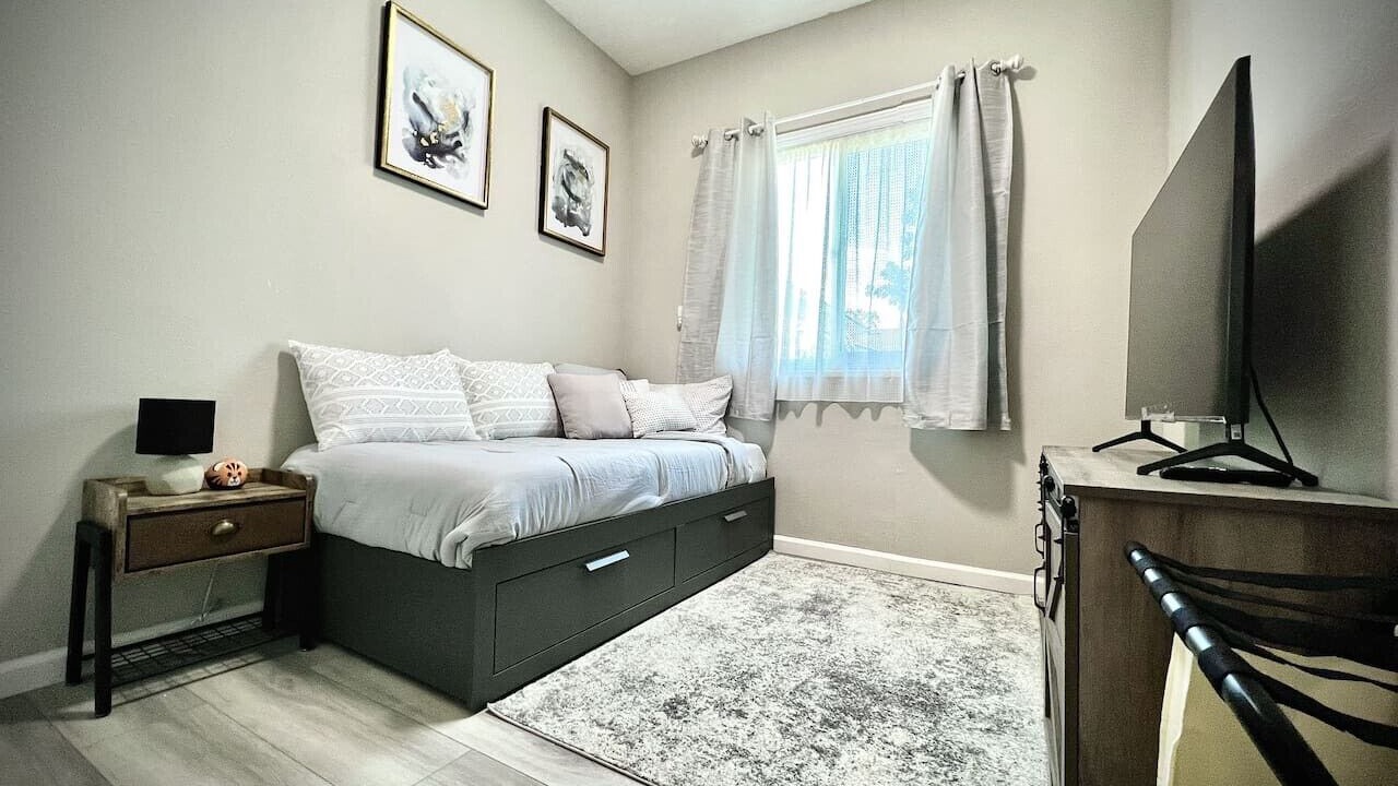 Photo of Bedroom in Willow Glen