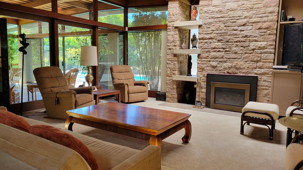 Photo of Livingroom in Ukiah