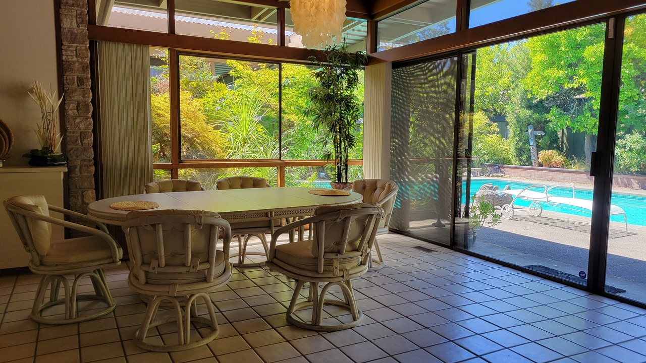 Photo of Livingroom in Ukiah