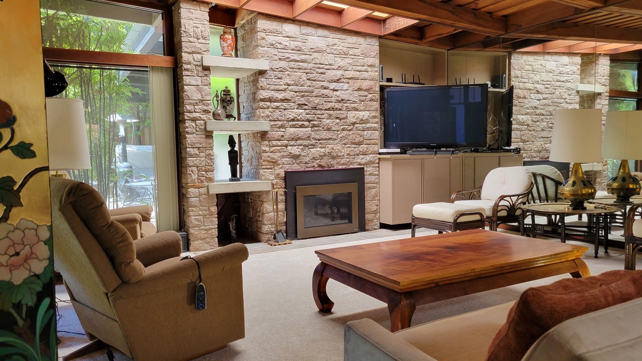 Photo of Livingroom in Ukiah