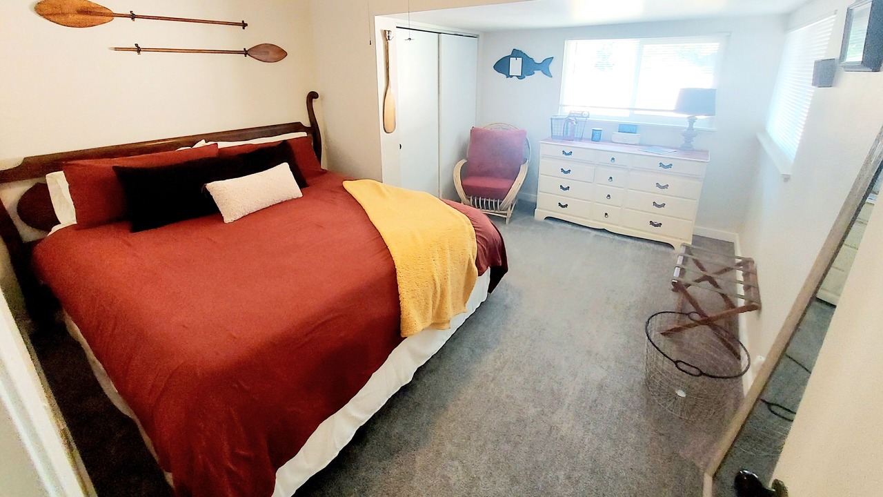 Photo of Bedroom in McCloud