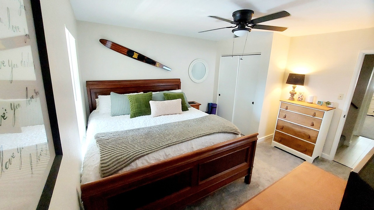Photo of Bedroom in McCloud