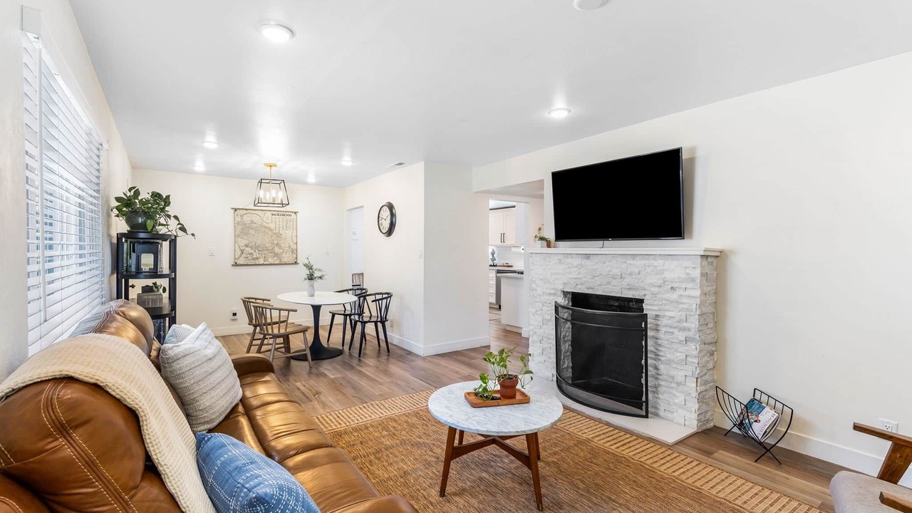 Photo of Livingroom in West Sacramento
