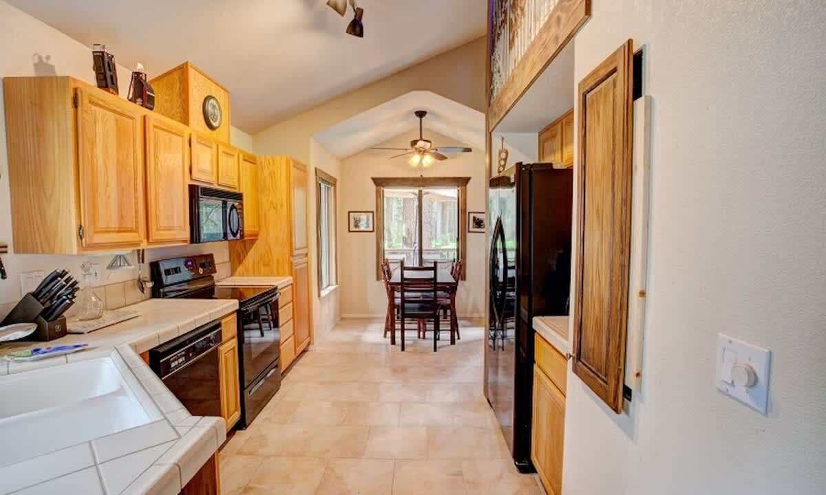 Photo of Kitchen in Plumas Eureka Estates