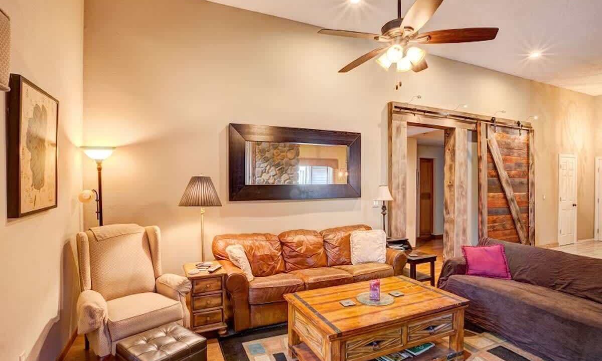 Photo of Livingroom in Plumas Eureka Estates