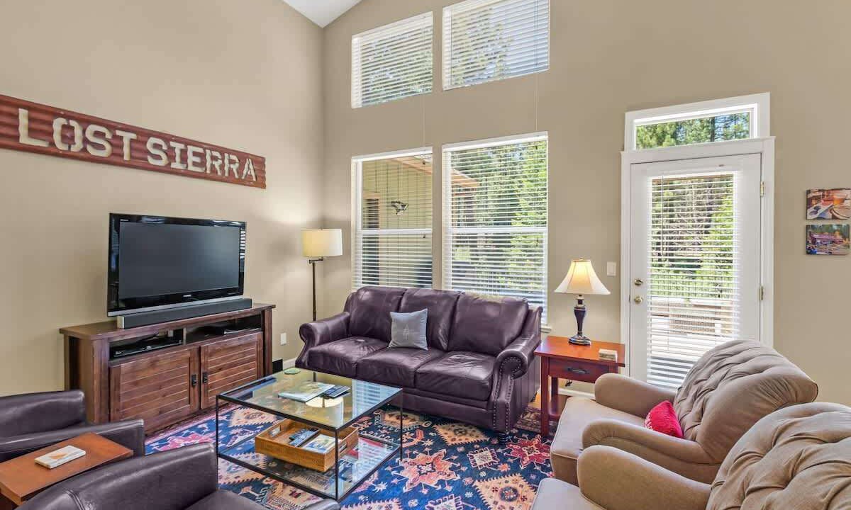 Photo of Bedroom in Plumas Eureka Estates