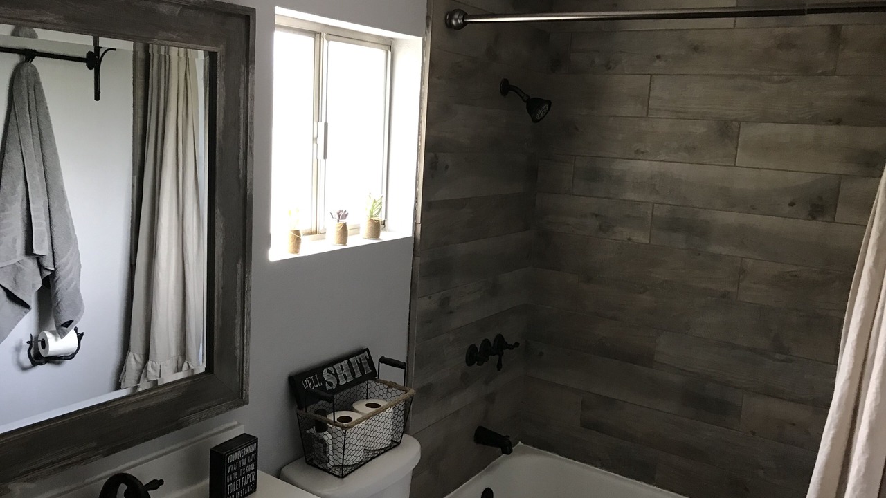 Photo of Bathroom in Crown King