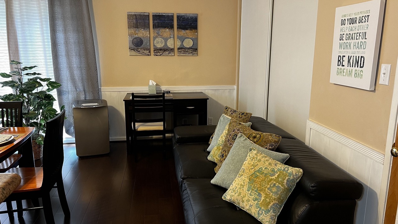 Photo of Bedroom in Alameda