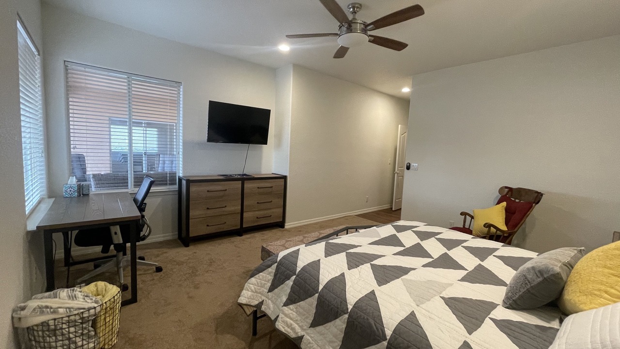 Photo of Bedroom in Sunridge Estates
