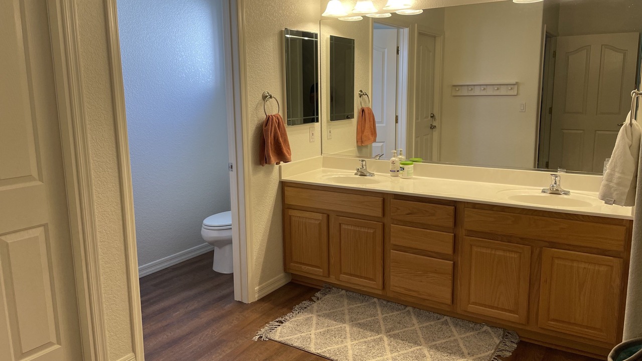 Photo of Bathroom in Sunridge Estates
