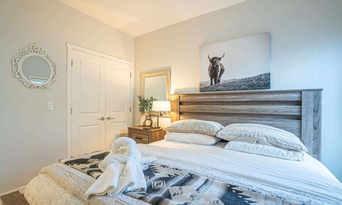 Photo of Bedroom in Downtown Sacramento