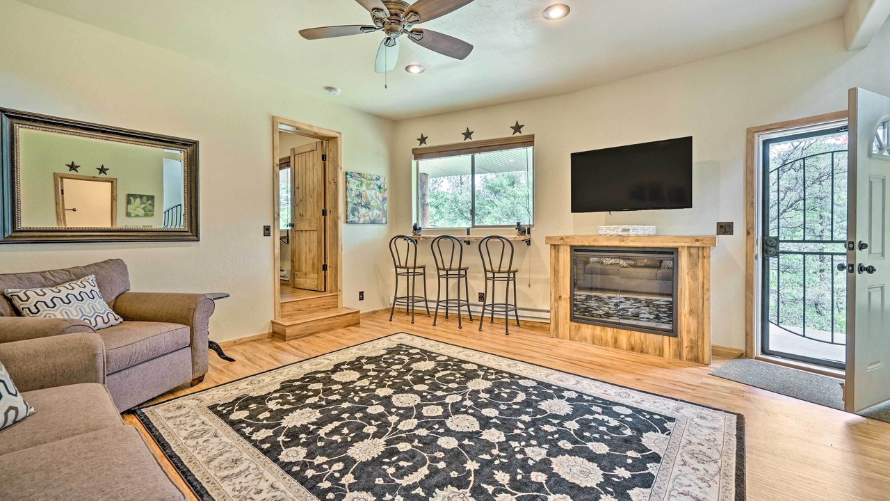 Photo of Livingroom in Groom Creek