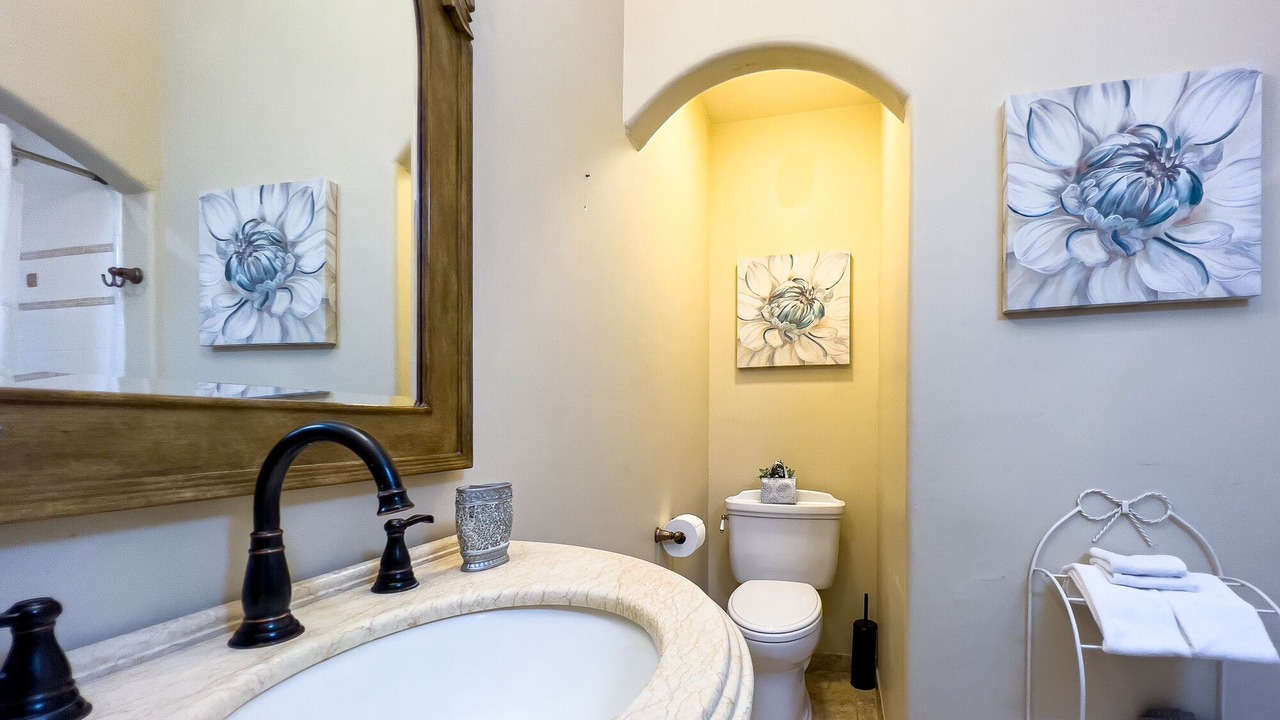 Photo of Bathroom in Salinas