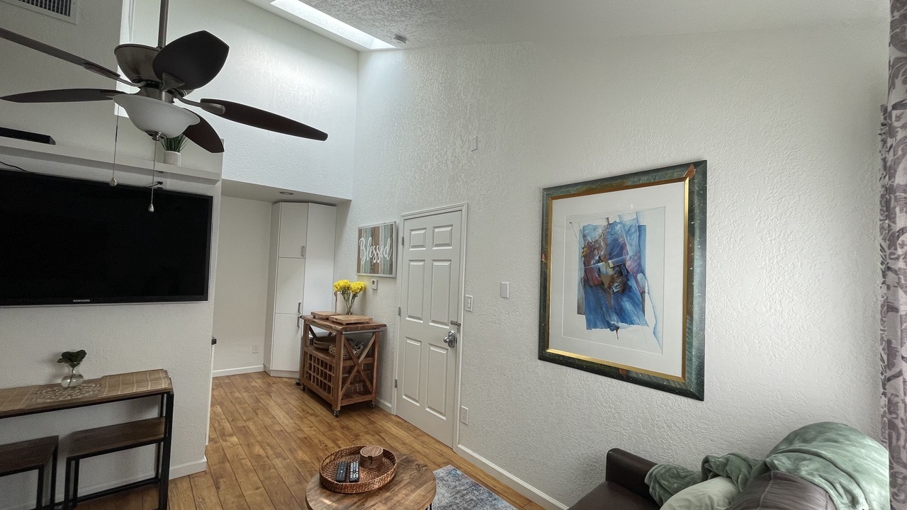 Photo of Livingroom in Sabre Springs